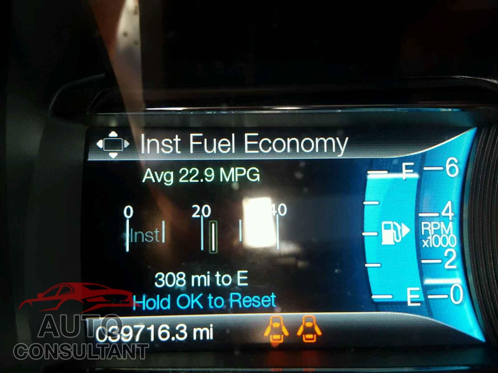FORD TAURUS 2017 - 1FAHP2F85HG102152