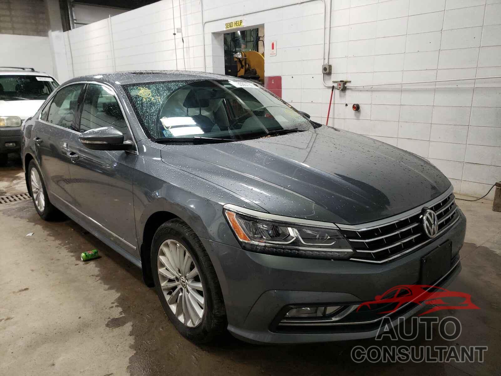 VOLKSWAGEN PASSAT 2017 - 1VWBT7A31HC003854