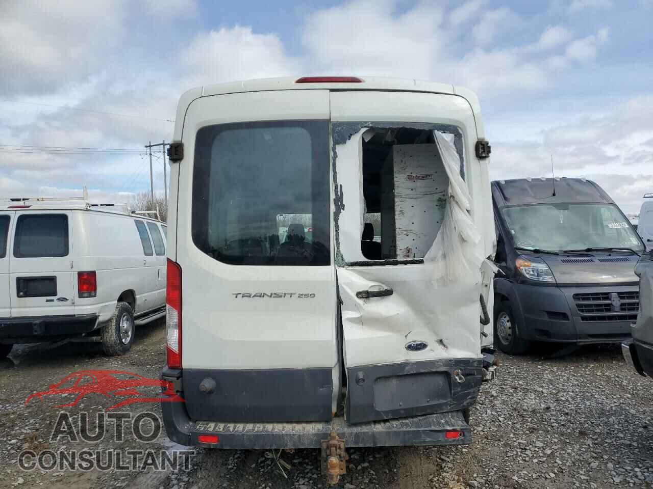 FORD TRANSIT 2016 - 1FTYR2CM0GKB14629