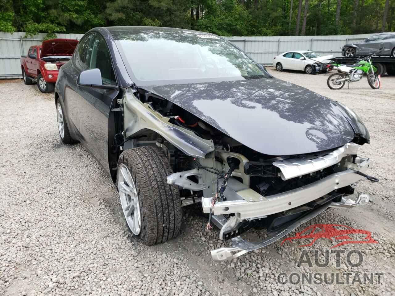 TESLA MODEL Y 2022 - 7SAYGDEE7NF327887
