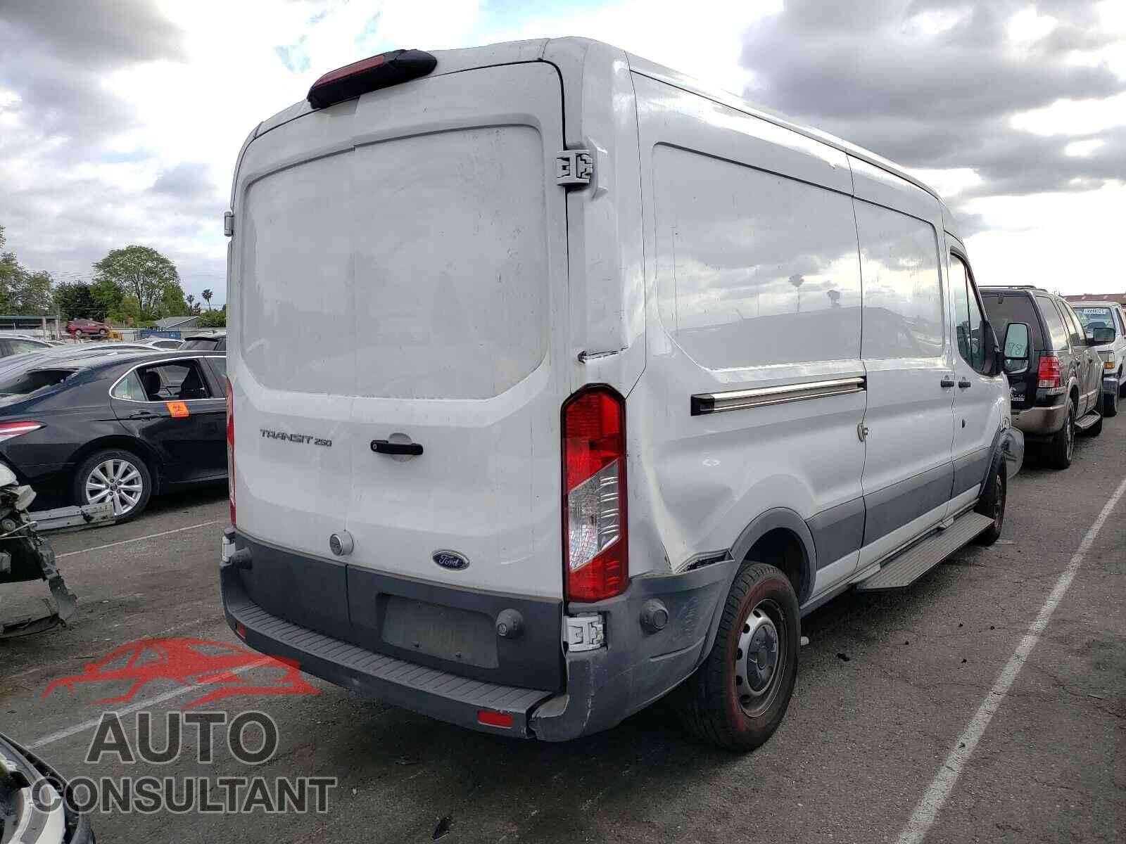 FORD TRANSIT CO 2018 - 1FTYR2CM4JKB46524