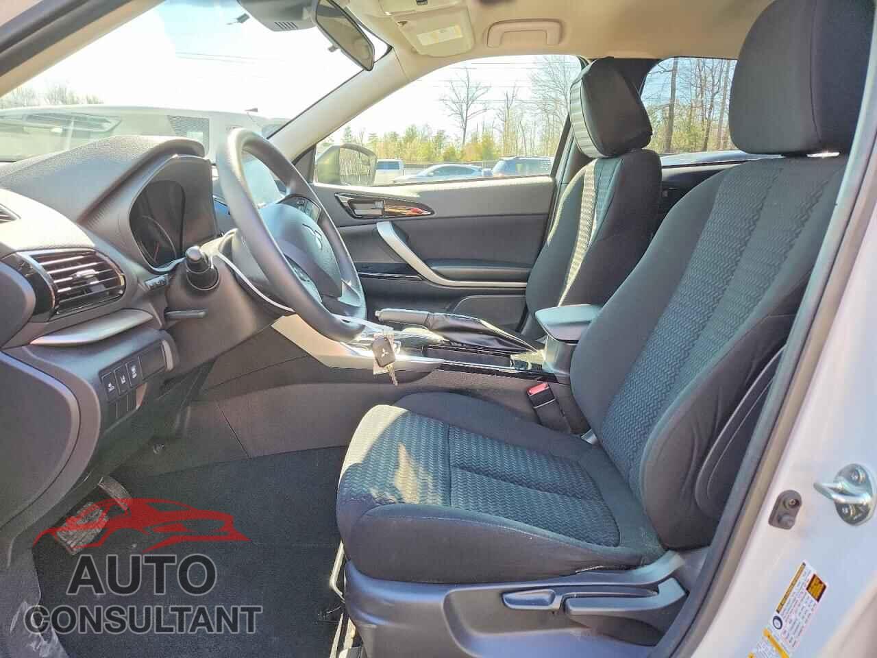 MITSUBISHI ECLIPSE 2023 - JA4ATVAAXPZ005206