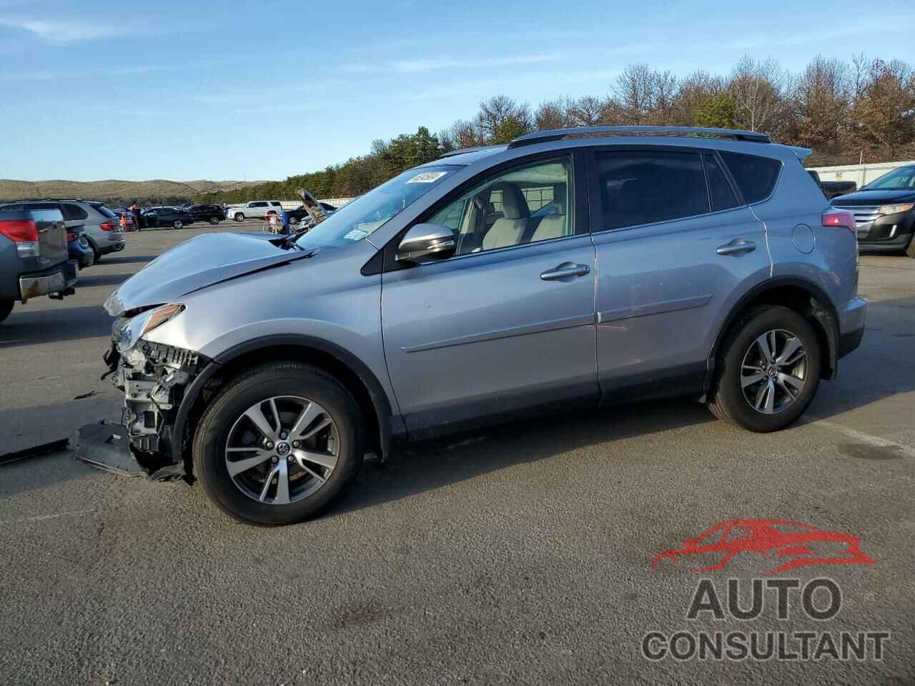 TOYOTA RAV4 2018 - JTMRFREV2JD236562