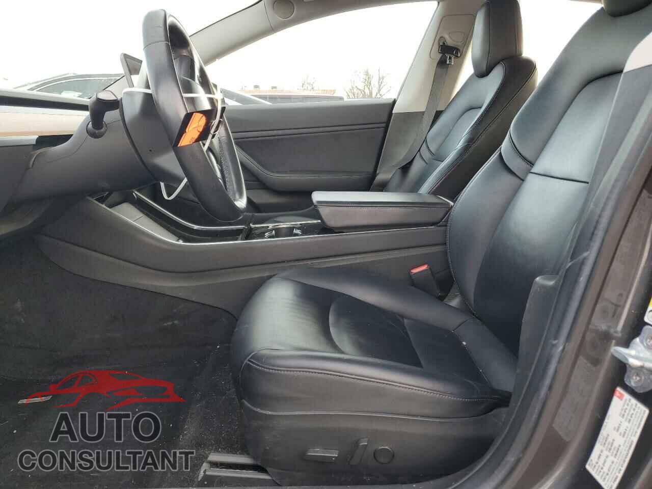 TESLA MODEL 3 2018 - 5YJ3E1EA6JF006023