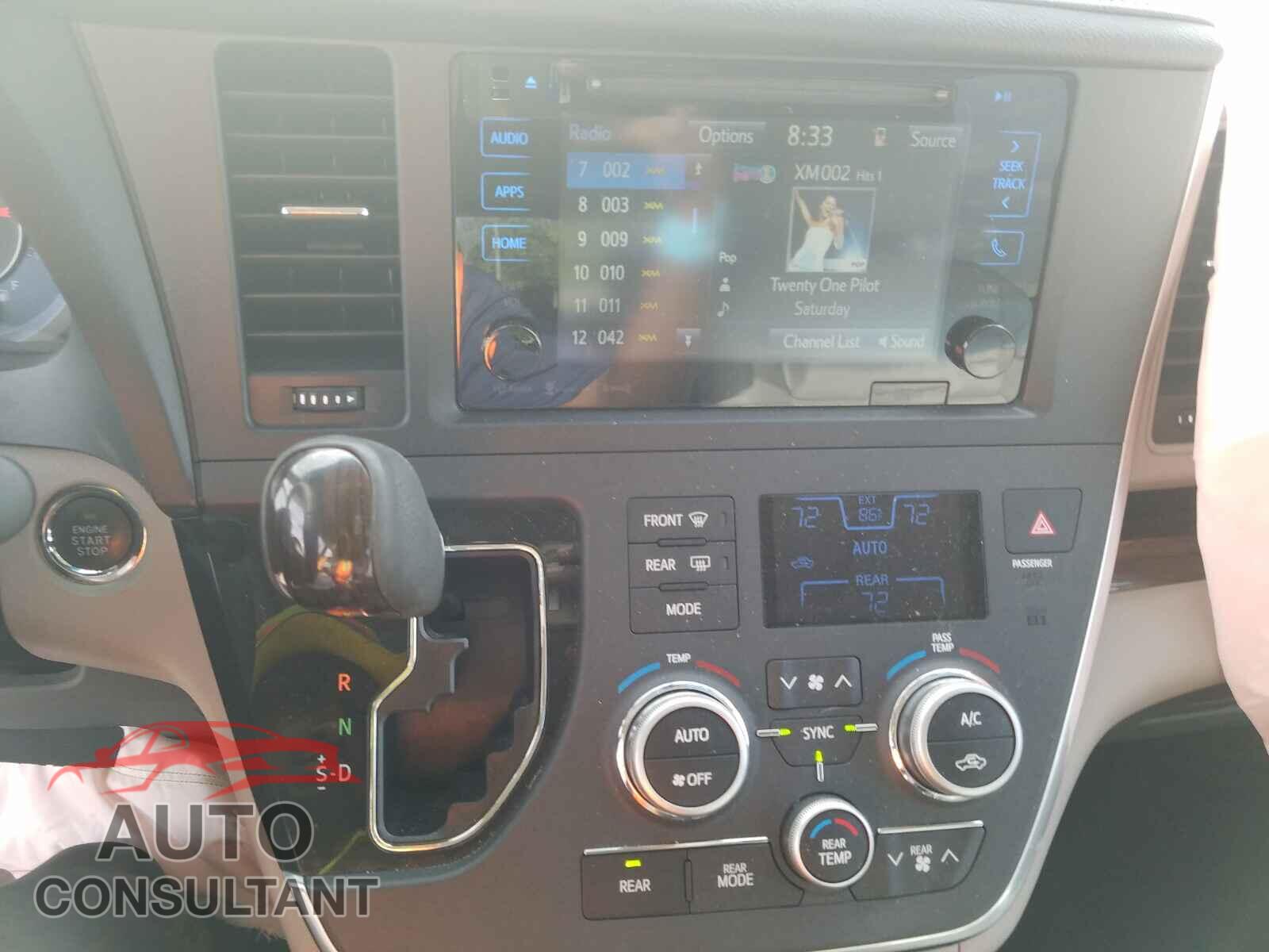 TOYOTA SIENNA 2017 - 5TDYZ3DC5HS849709