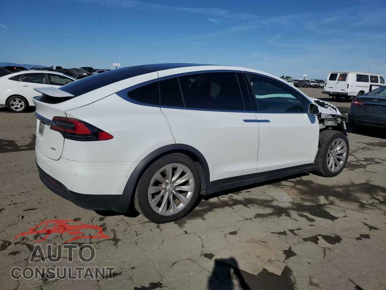 TESLA MODEL X 2016 - 5YJXCAE23GF016727