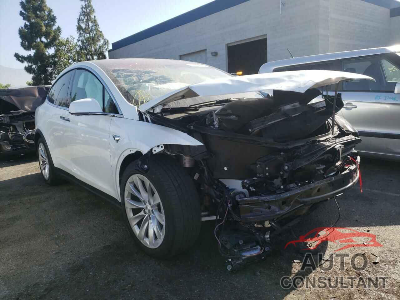 TESLA MODEL X 2020 - 5YJXCAE20LF243447