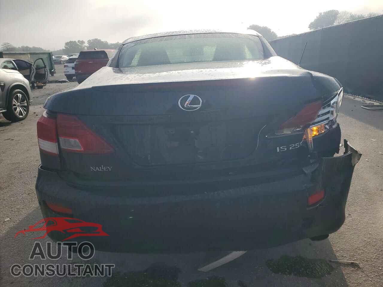 LEXUS IS 2013 - JTHFF2C29D2529053