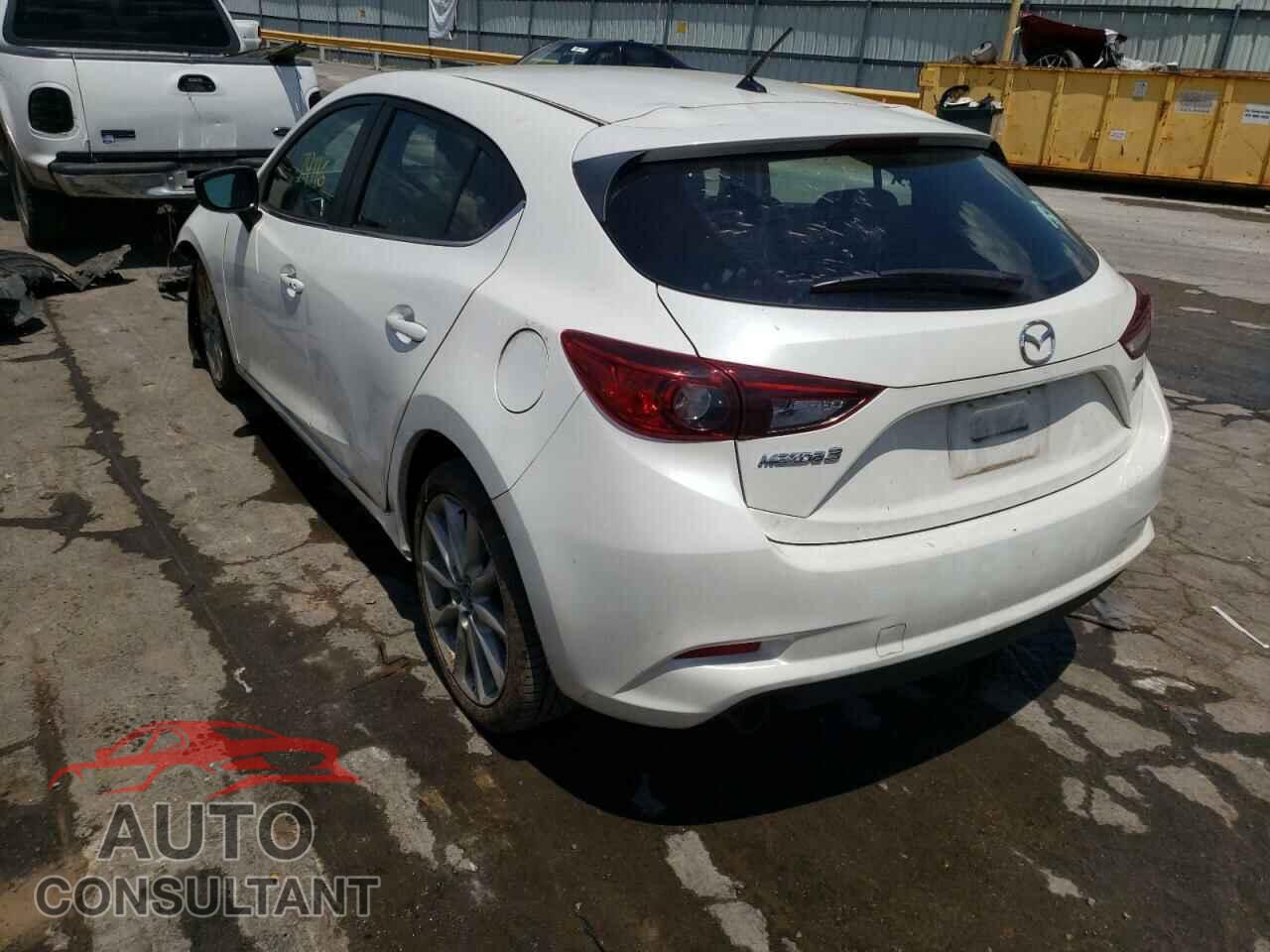 MAZDA 3 2017 - 3MZBN1L76HM121145
