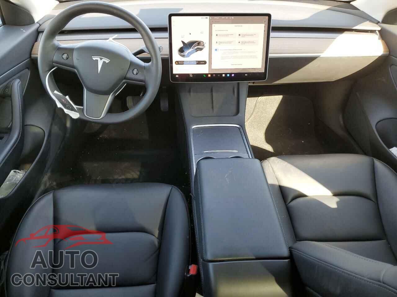 TESLA MODEL 3 2021 - 5YJ3E1EA5MF929775