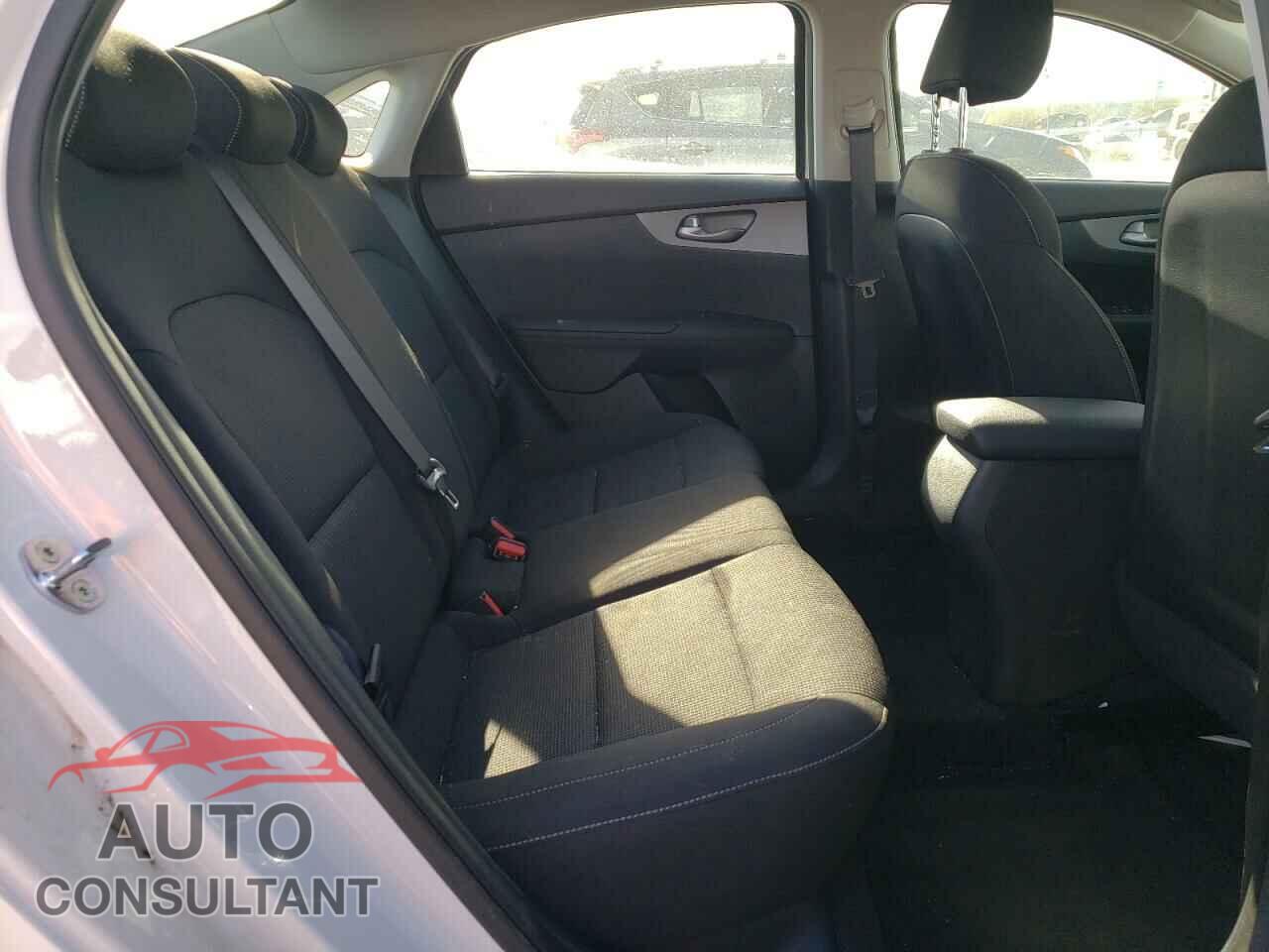 KIA FORTE 2021 - 3KPF24AD3ME350054