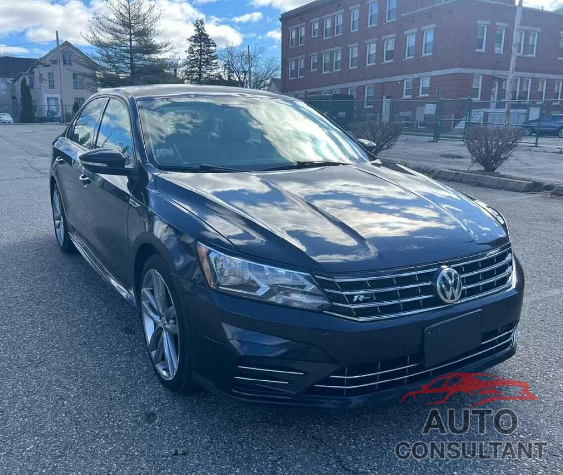 VOLKSWAGEN PASSAT 2018 - 1VWAA7A31JC013212
