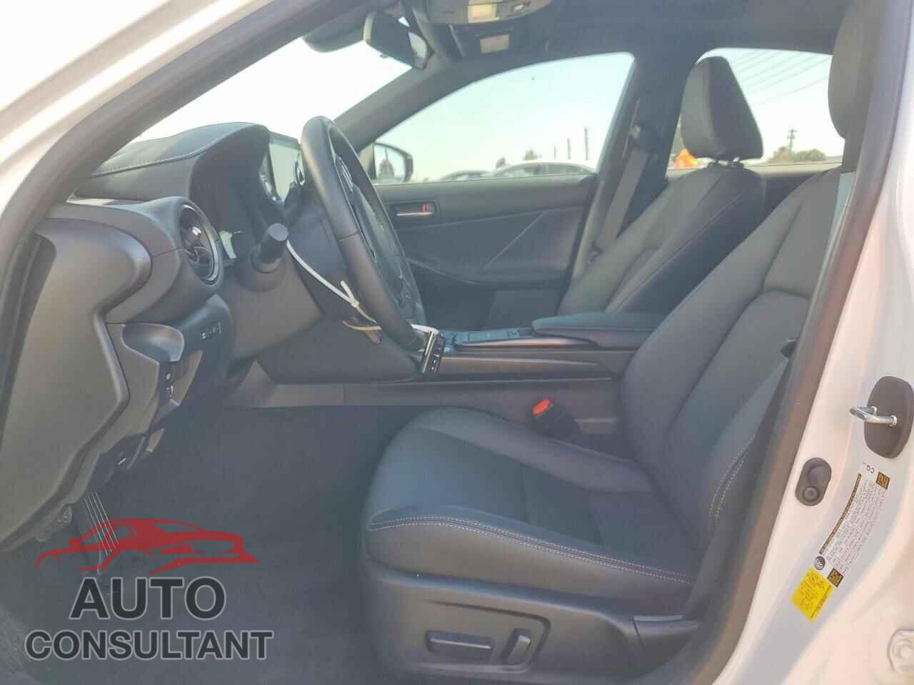 LEXUS IS 2025 - JTHBZ1B25S5086607