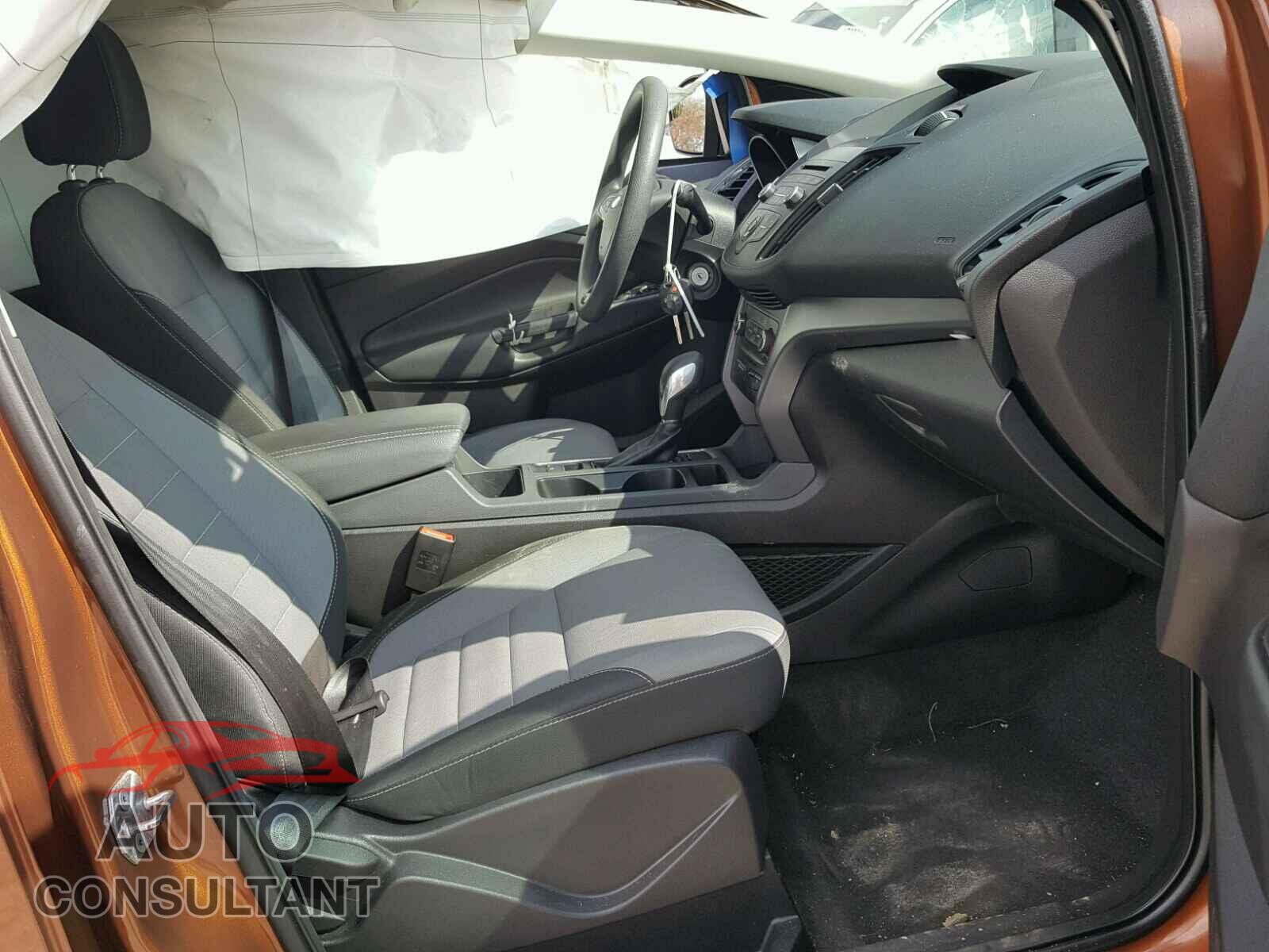 FORD ESCAPE S 2017 - 1FMCU0F78HUC63181