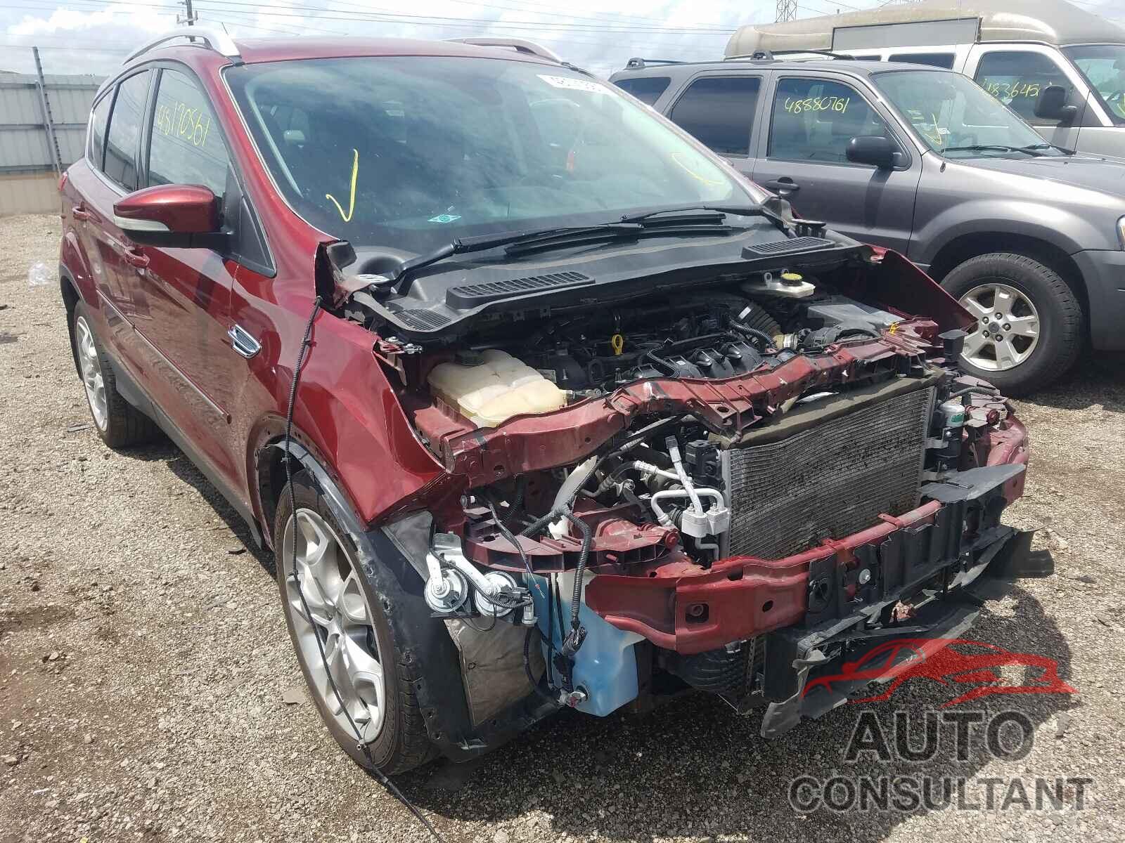 FORD ESCAPE 2016 - 1FMCU9J98GUB04737
