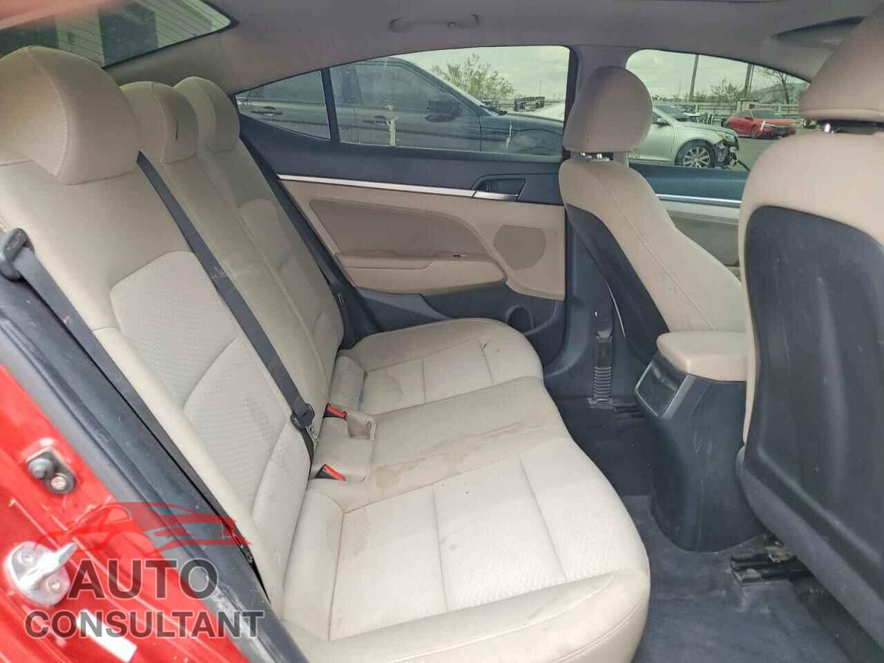 HYUNDAI ELANTRA 2019 - KMHD84LF4KU793473