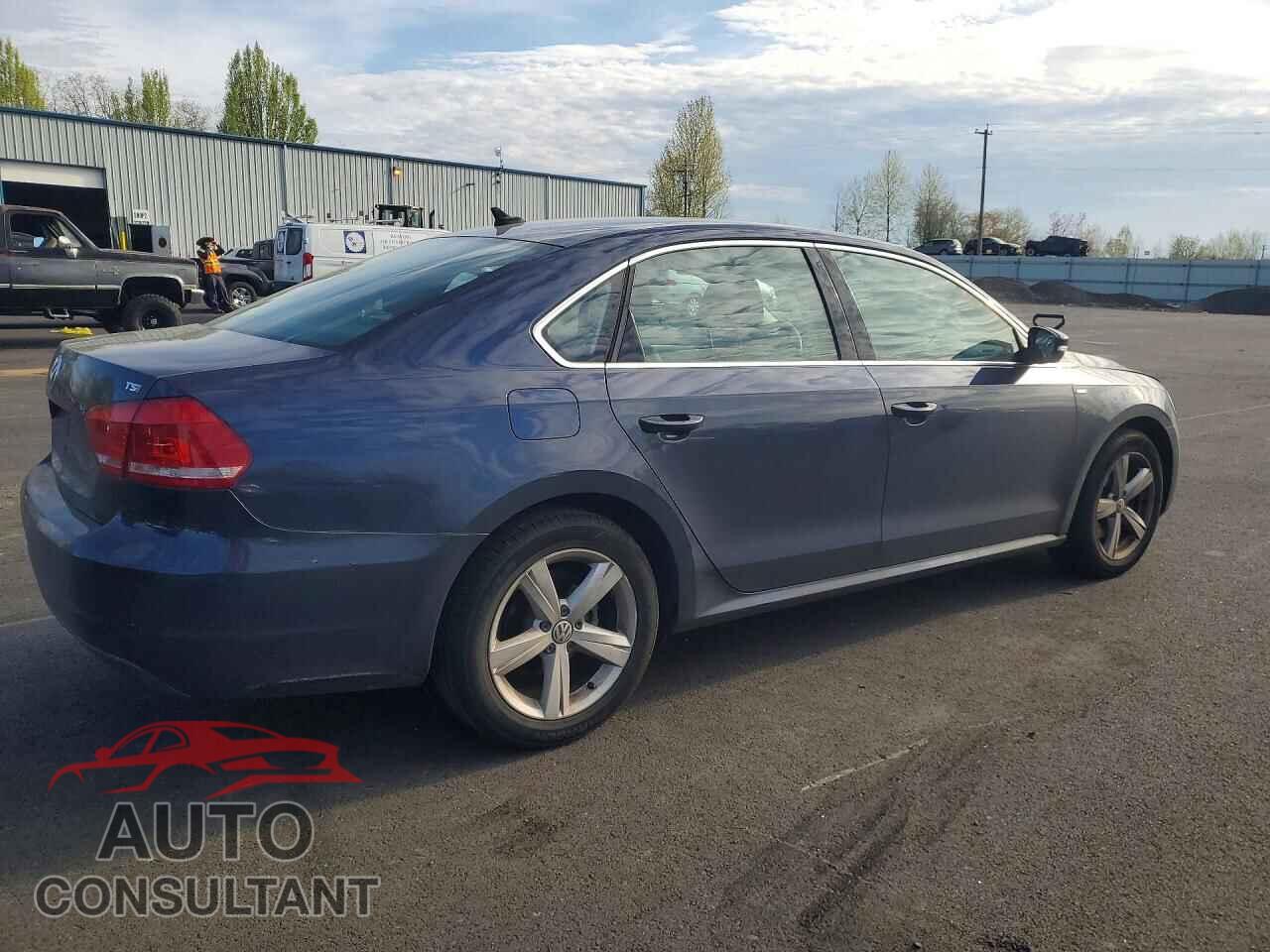 VOLKSWAGEN PASSAT 2014 - 1VWAT7A34EC035155