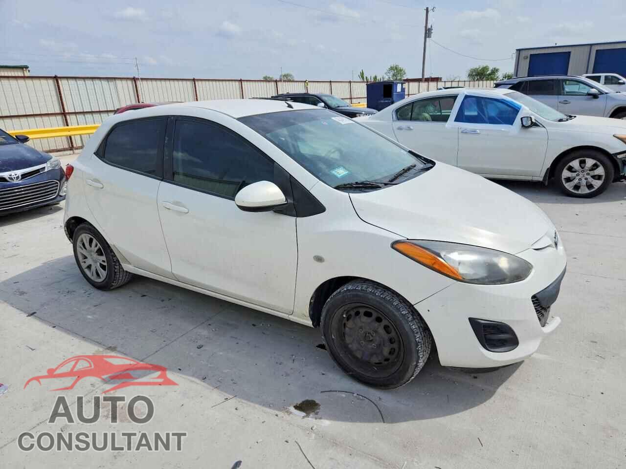 MAZDA 2 2013 - JM1DE1KY7D0156375