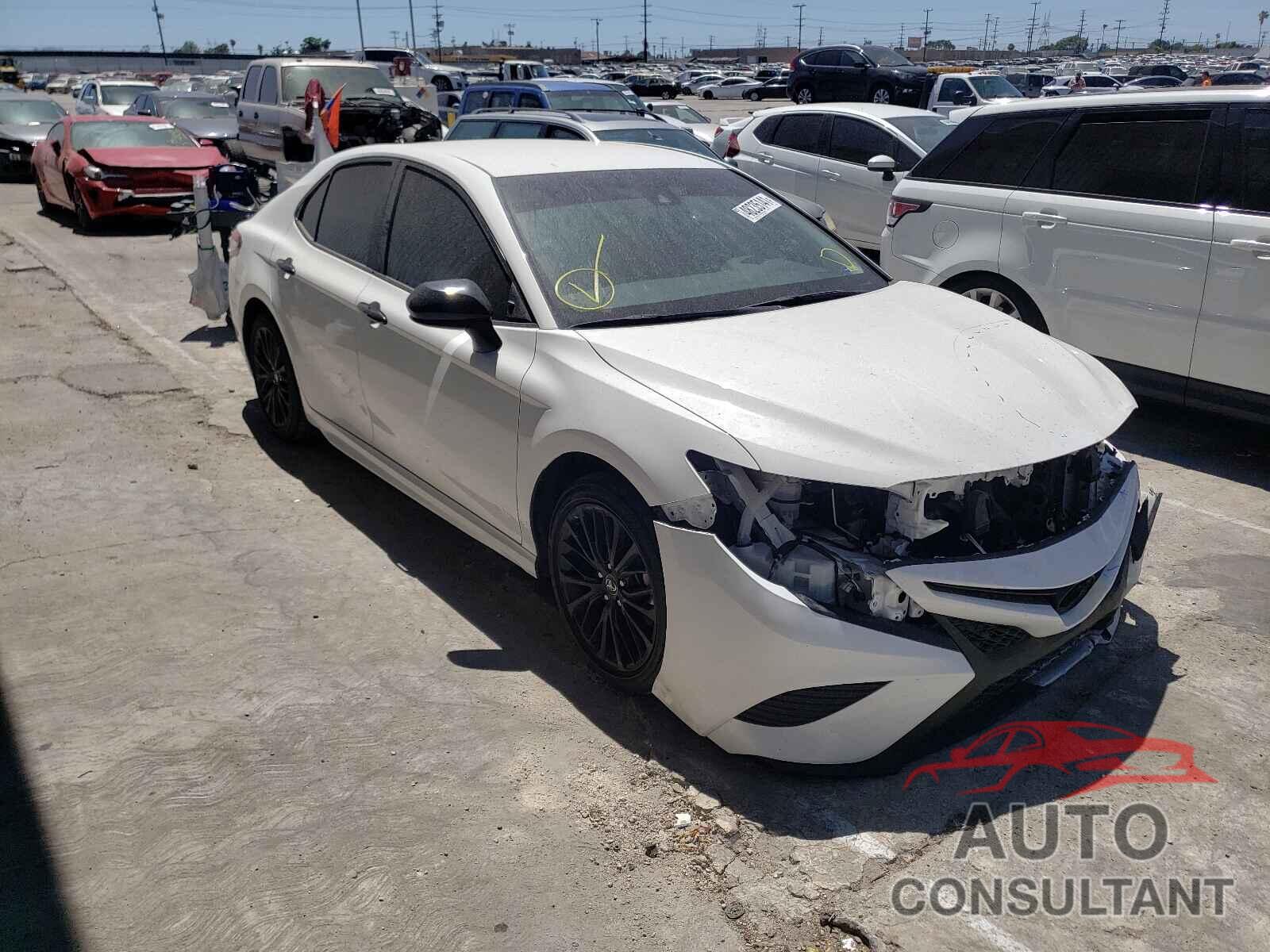 TOYOTA CAMRY 2020 - 4T1G11AK6LU319865