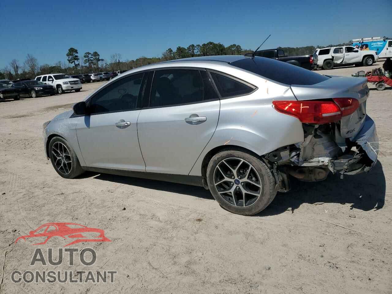 FORD FOCUS 2017 - 1FADP3H21HL219974