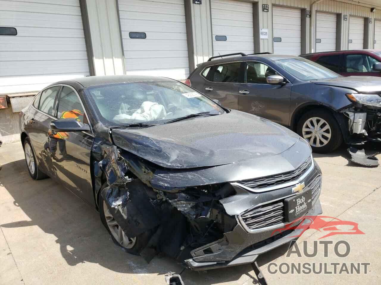 CHEVROLET MALIBU 2016 - 1G1ZE5ST7GF304262