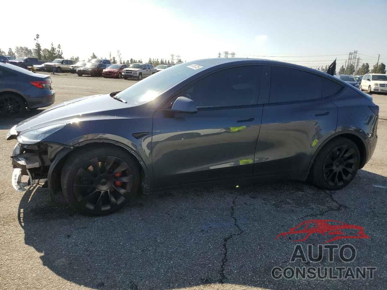 TESLA MODEL Y 2021 - 5YJYGAEE6MF244347