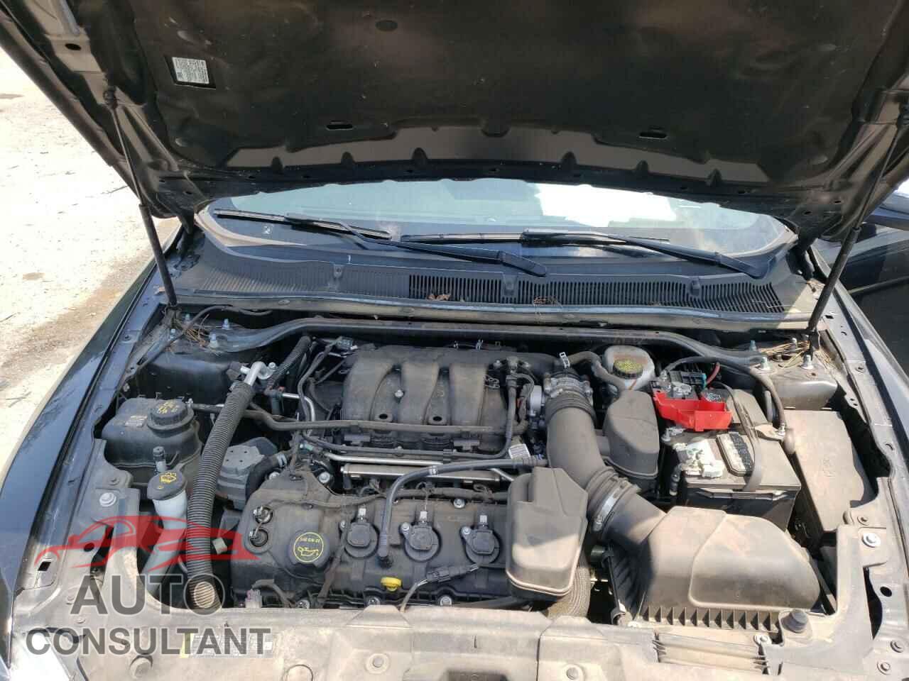 FORD TAURUS 2019 - 1FAHP2F89KG118023
