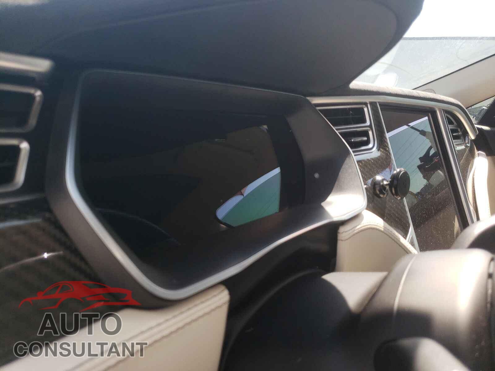 TESLA MODEL S 2016 - 5YJSA1E48GF143586