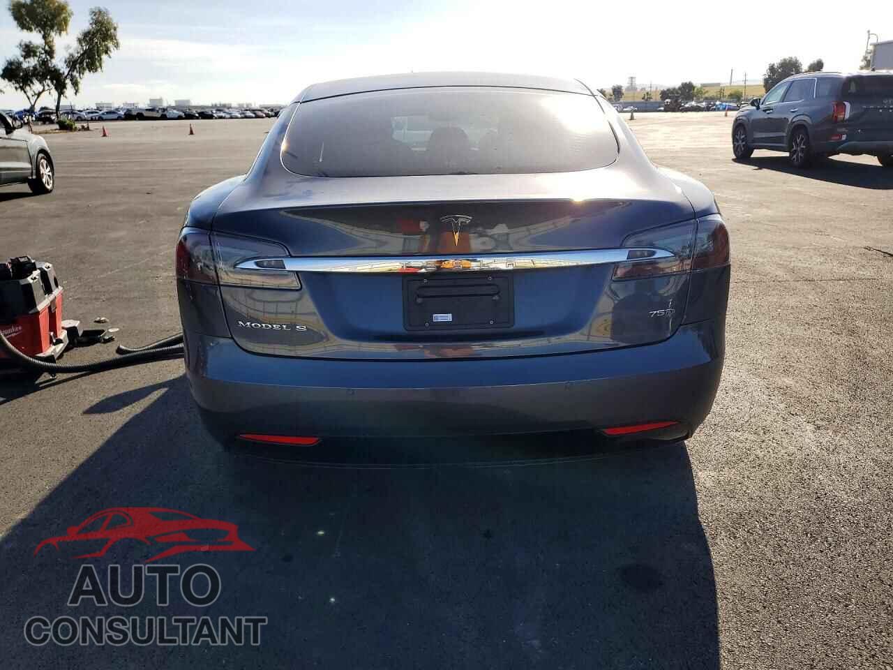 TESLA MODEL S 2017 - 5YJSA1E20HF211086