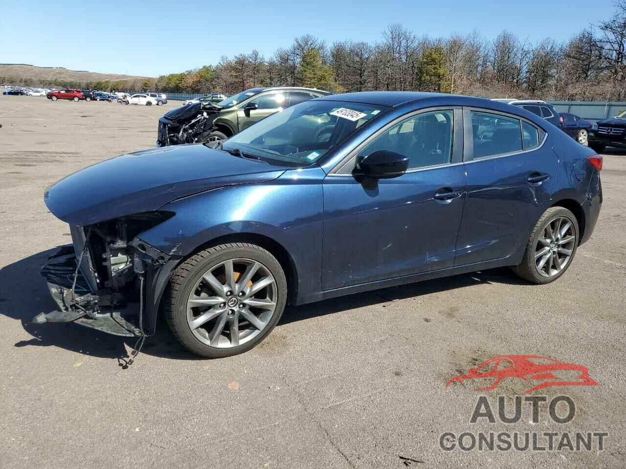MAZDA 3 2018 - 3MZBN1V34JM249643