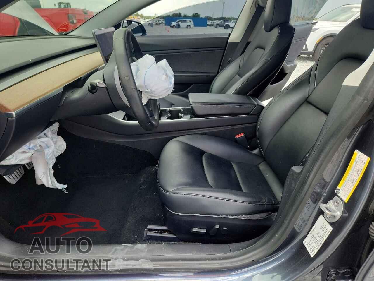 TESLA MODEL 3 2020 - 5YJ3E1EC2LF713513