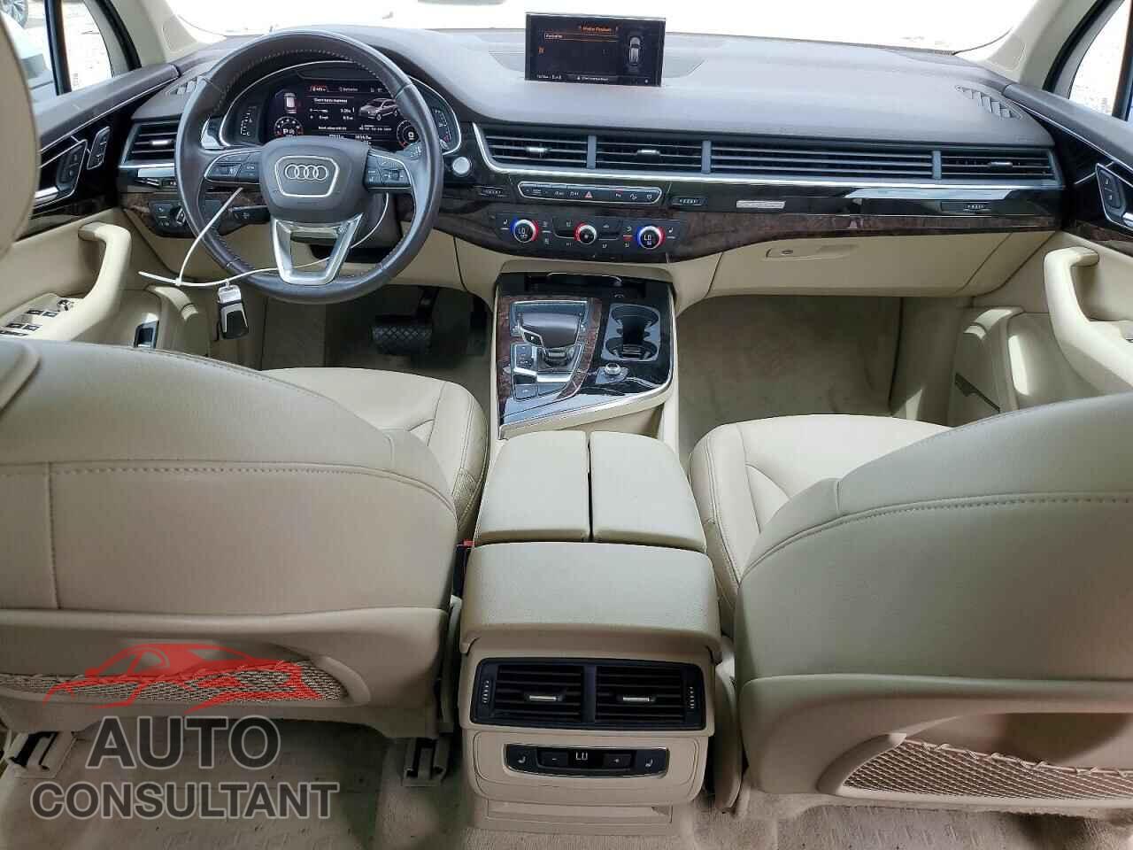 AUDI Q7 2018 - WA1LAAF71JD042296