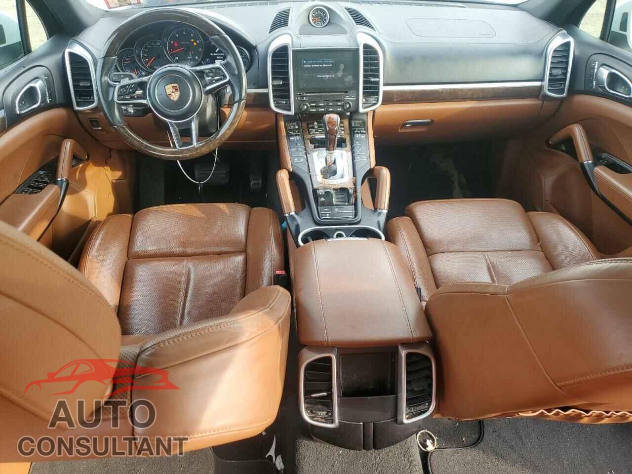 PORSCHE CAYENNE 2017 - WP1AA2A28HKA83947