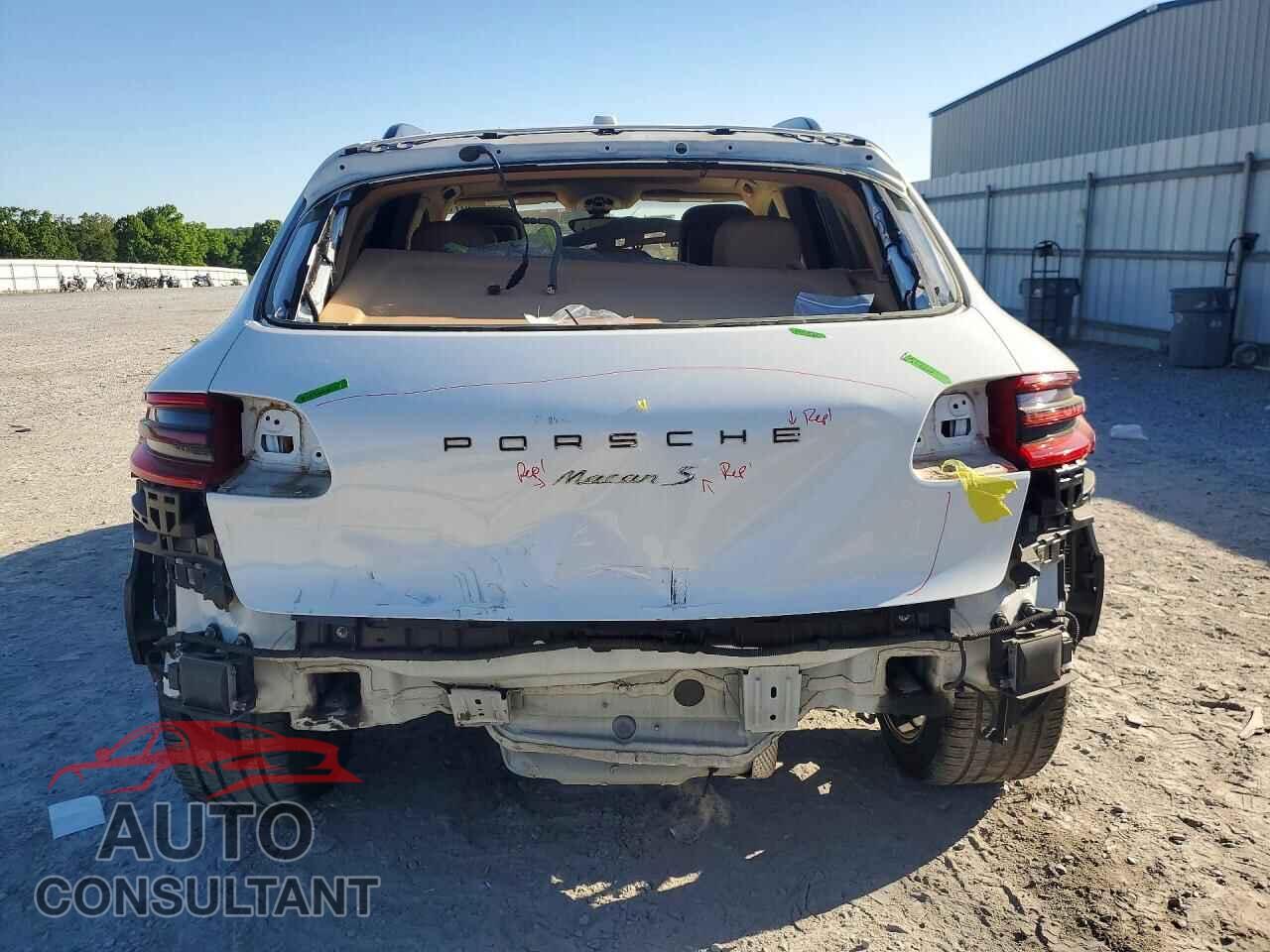 PORSCHE MACAN 2016 - WP1AB2A57GLB41059