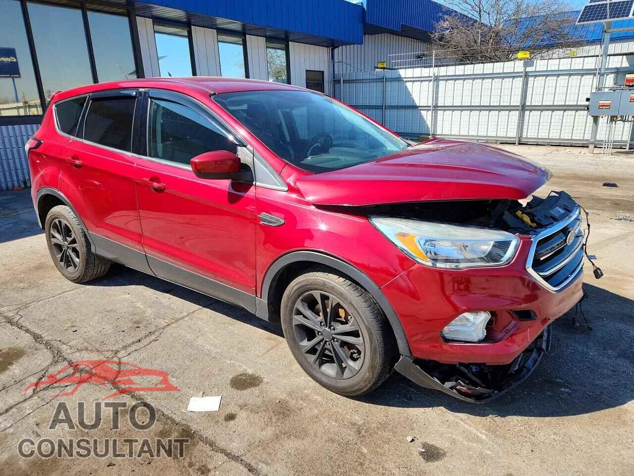 FORD ESCAPE 2017 - 1FMCU9GD5HUB26952