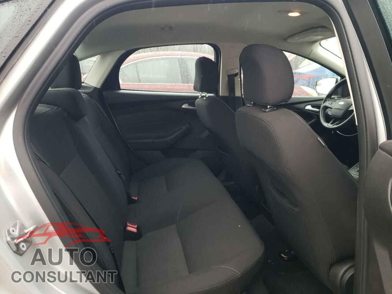 FORD FOCUS 2016 - 1FADP3F24GL236110