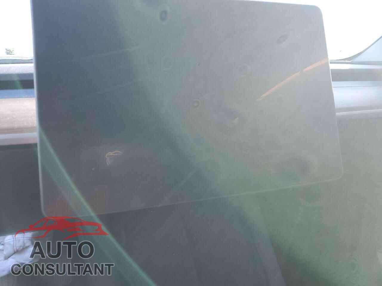 TESLA MODEL 3 2023 - 5YJ3E1EA7PF488235