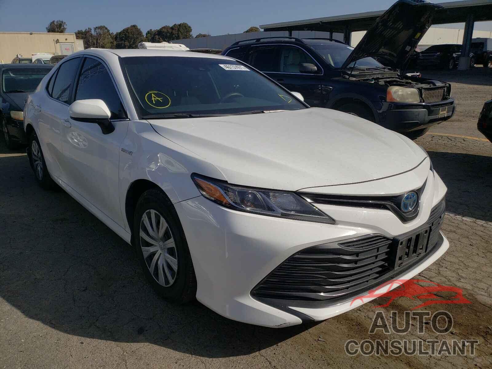 TOYOTA CAMRY 2018 - 4T1B31HK9JU001584
