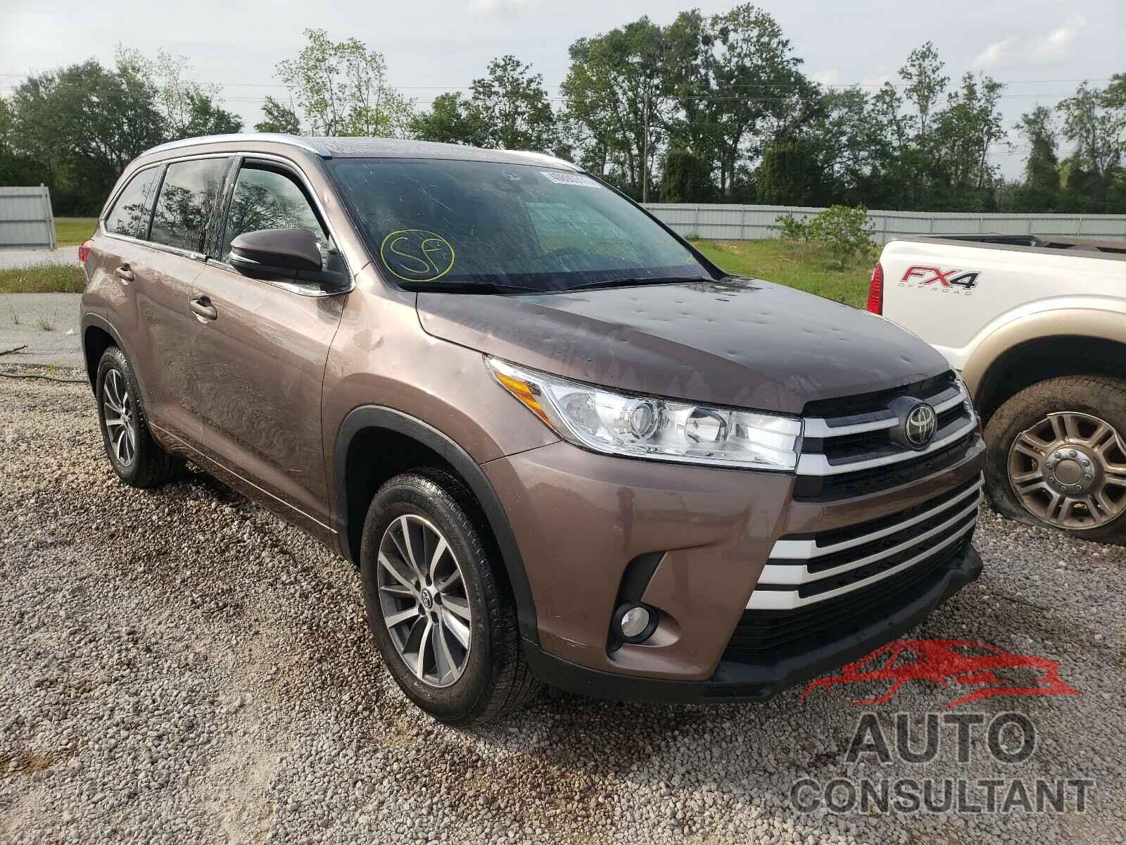 TOYOTA HIGHLANDER 2018 - 5TDKZRFH1JS277495