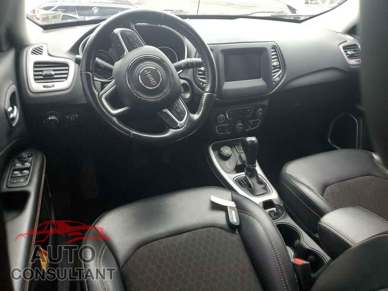 JEEP COMPASS 2020 - 3C4NJDBB9LT164847