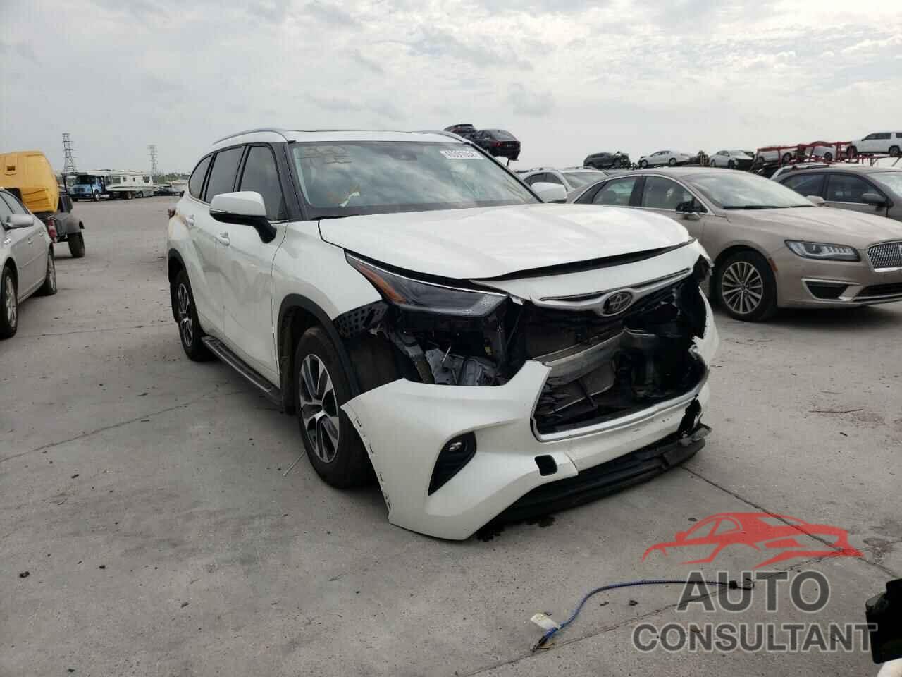 TOYOTA HIGHLANDER 2021 - 5TDGZRAH0MS526354