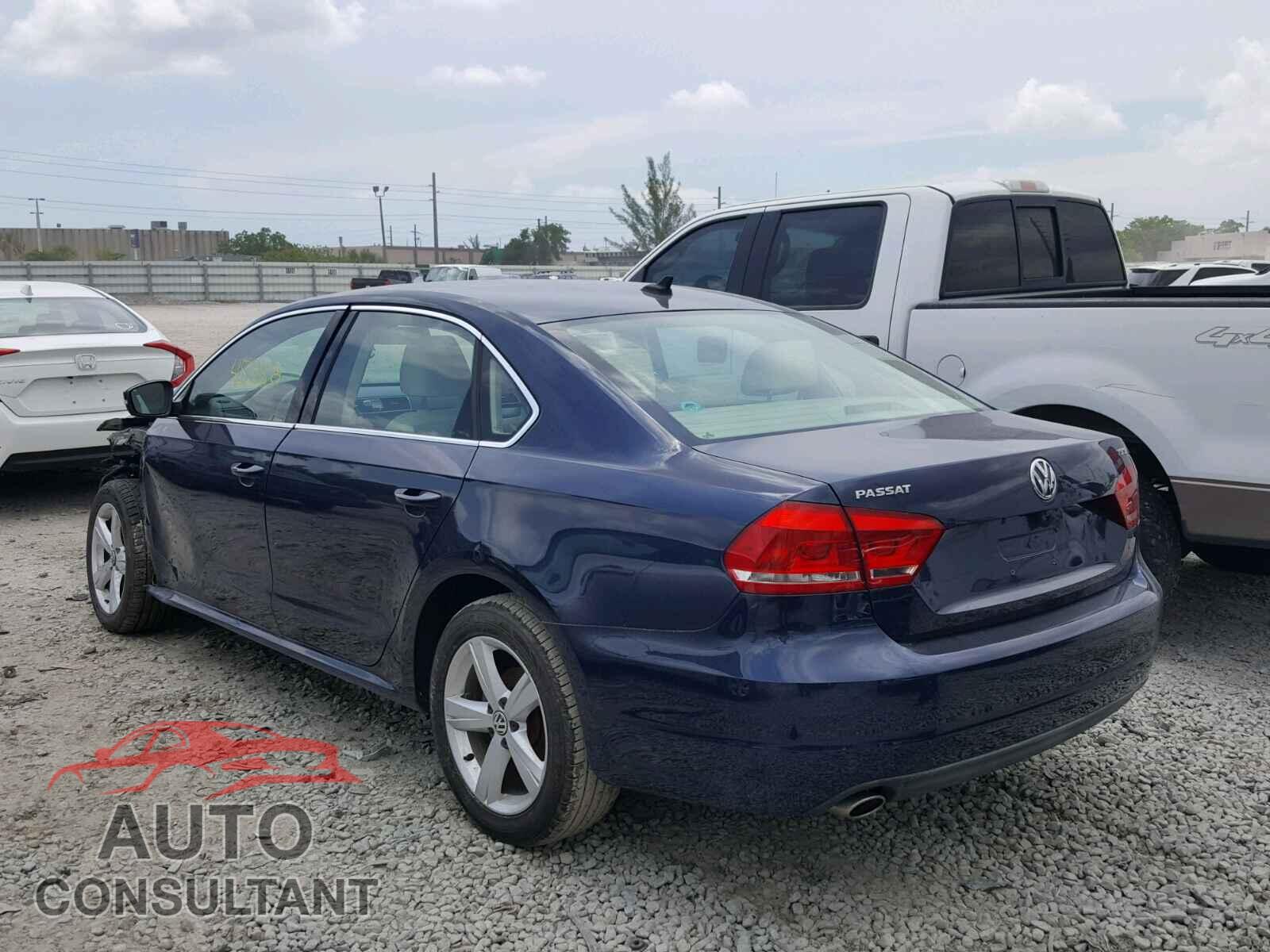 VOLKSWAGEN PASSAT 2015 - 1VWBT7A37FC004035