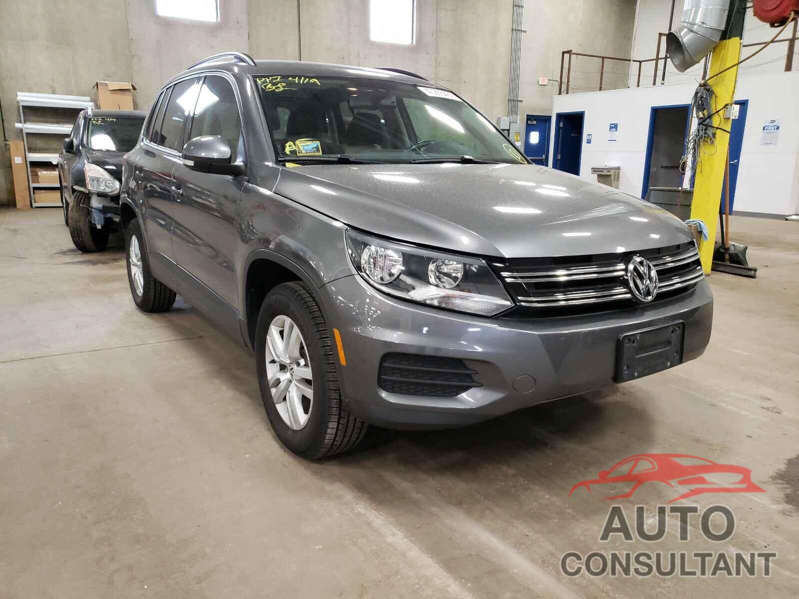 VOLKSWAGEN TIGUAN 2016 - WVGBV7AX9GW541596