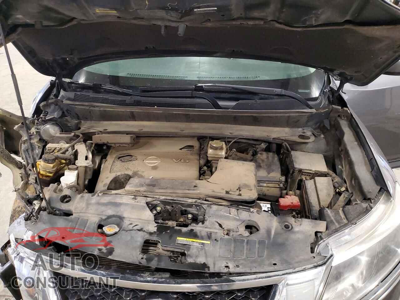 NISSAN PATHFINDER 2016 - 5N1AR2MM2GC630481