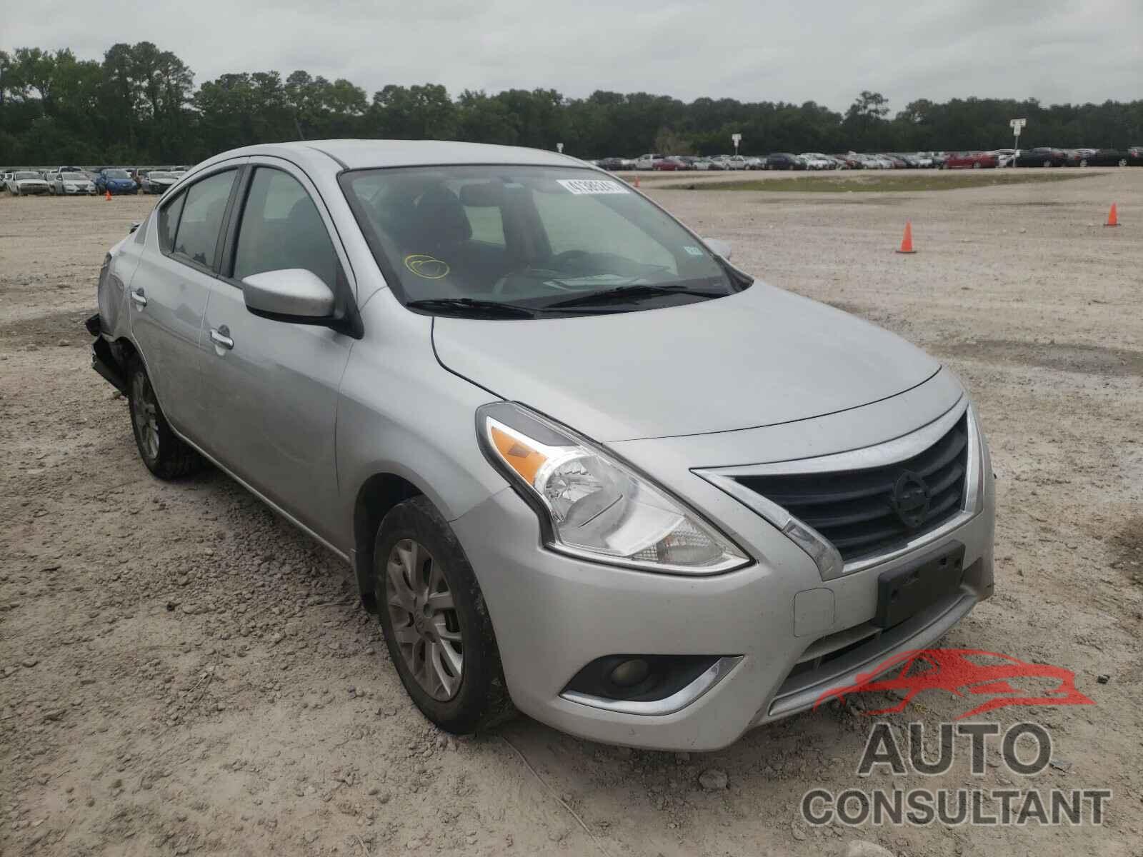 NISSAN VERSA 2017 - 3N1CN7AP9HL801529