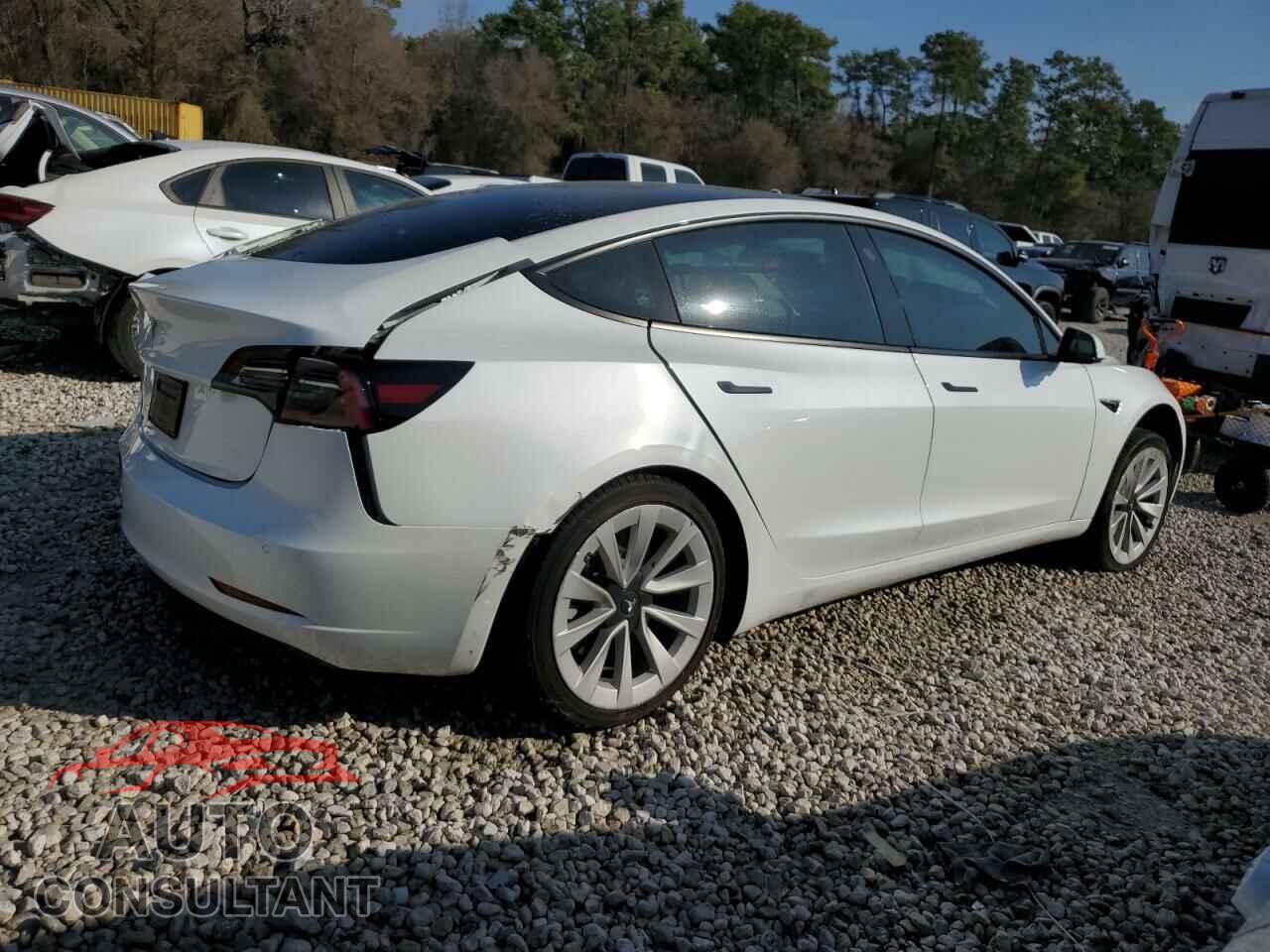 TESLA MODEL 3 2022 - 5YJ3E1EA6NF347086
