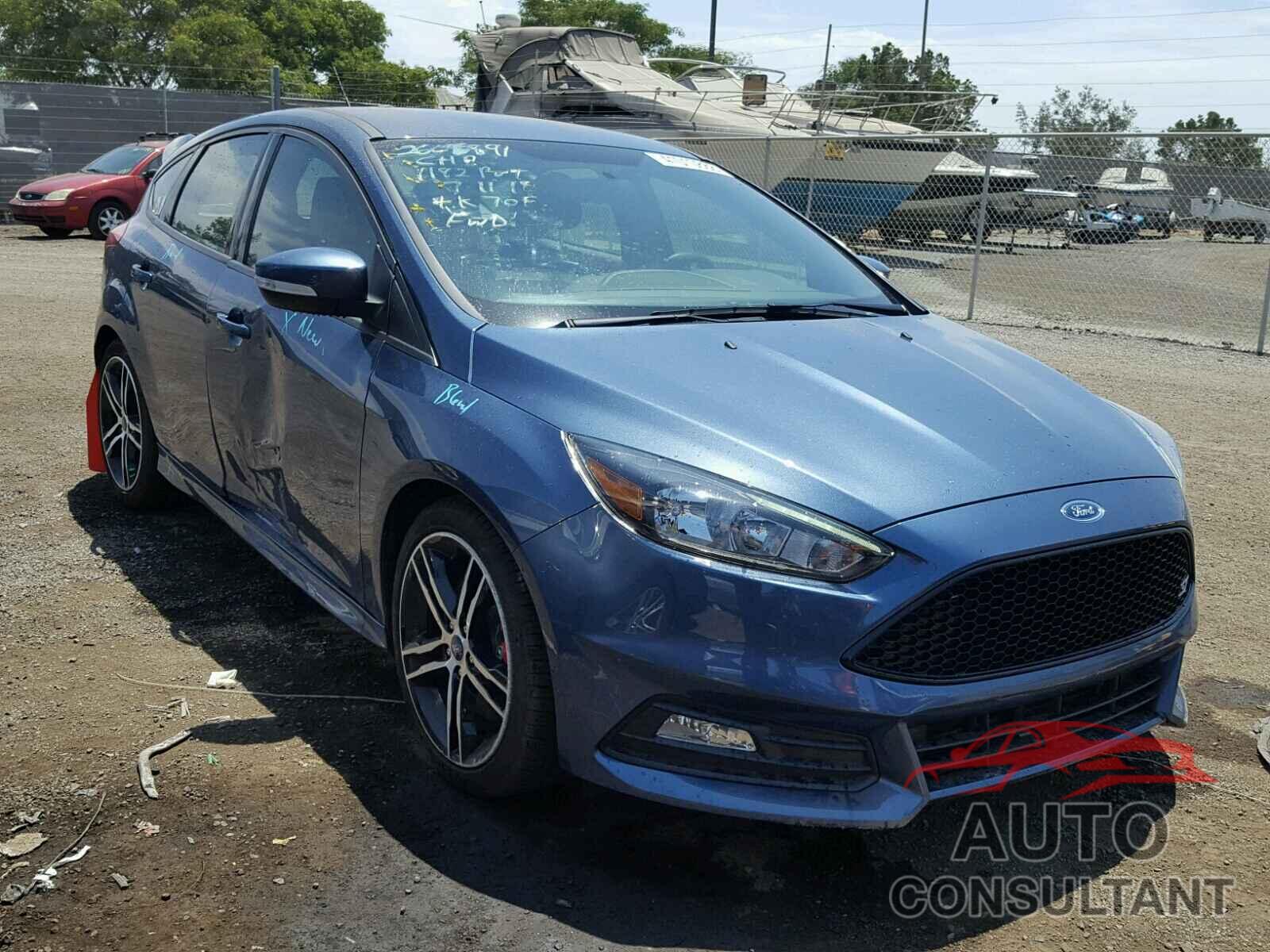 FORD FOCUS 2018 - 1FADP3L94JL246757