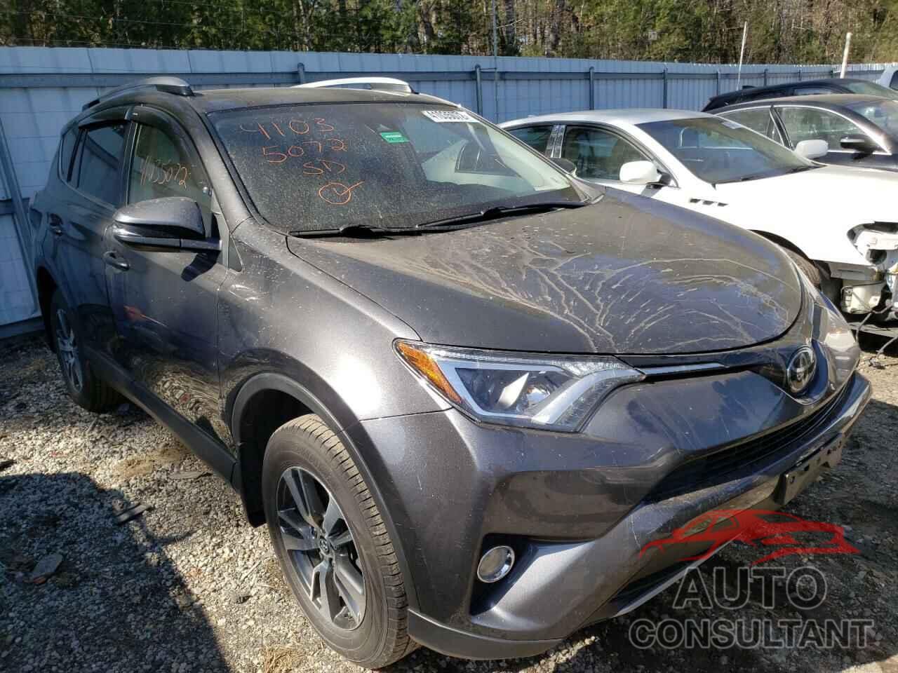 TOYOTA RAV4 2018 - JTMRFREV6JJ177176