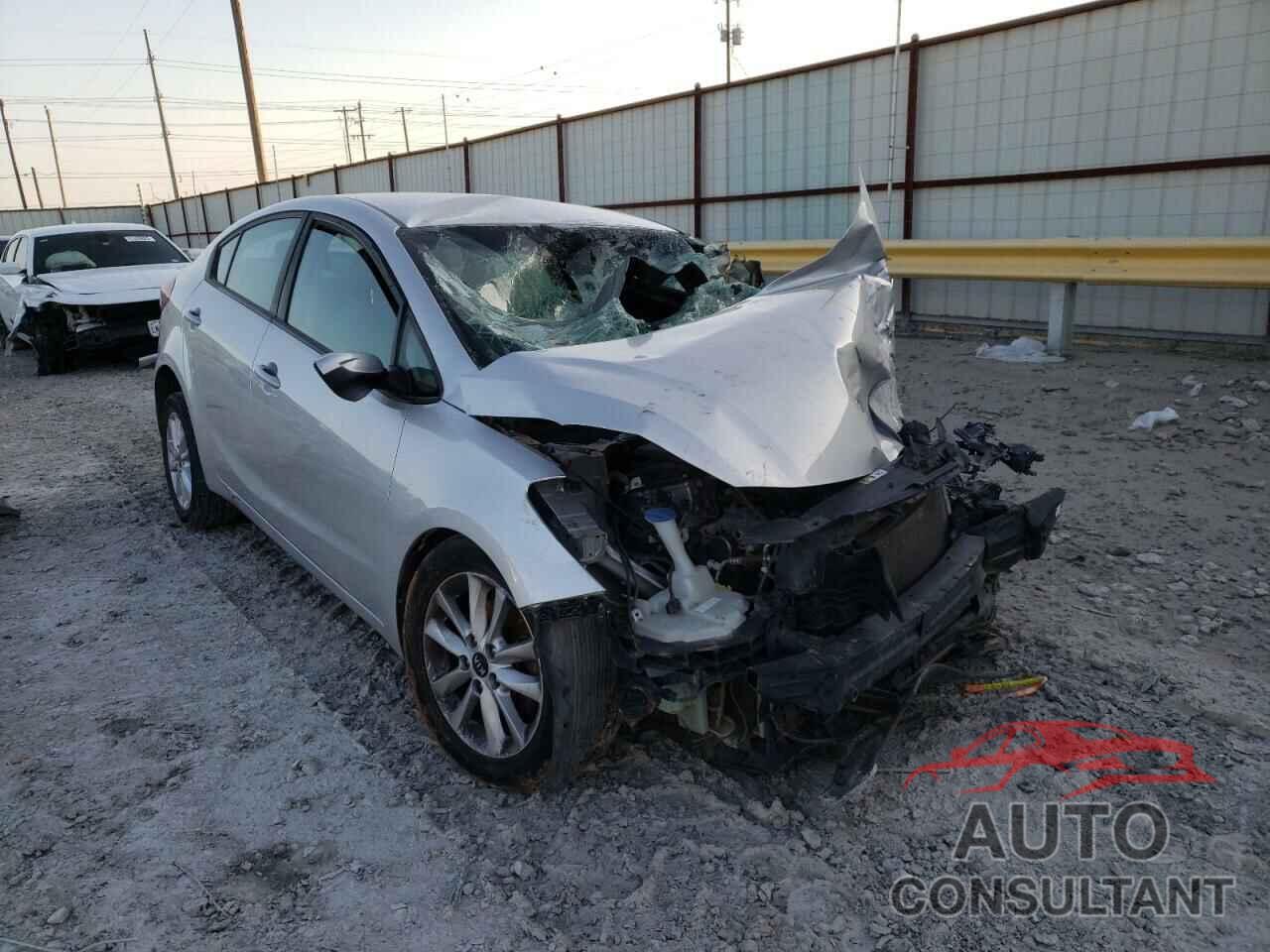 KIA FORTE 2017 - 3KPFL4A79HE008797