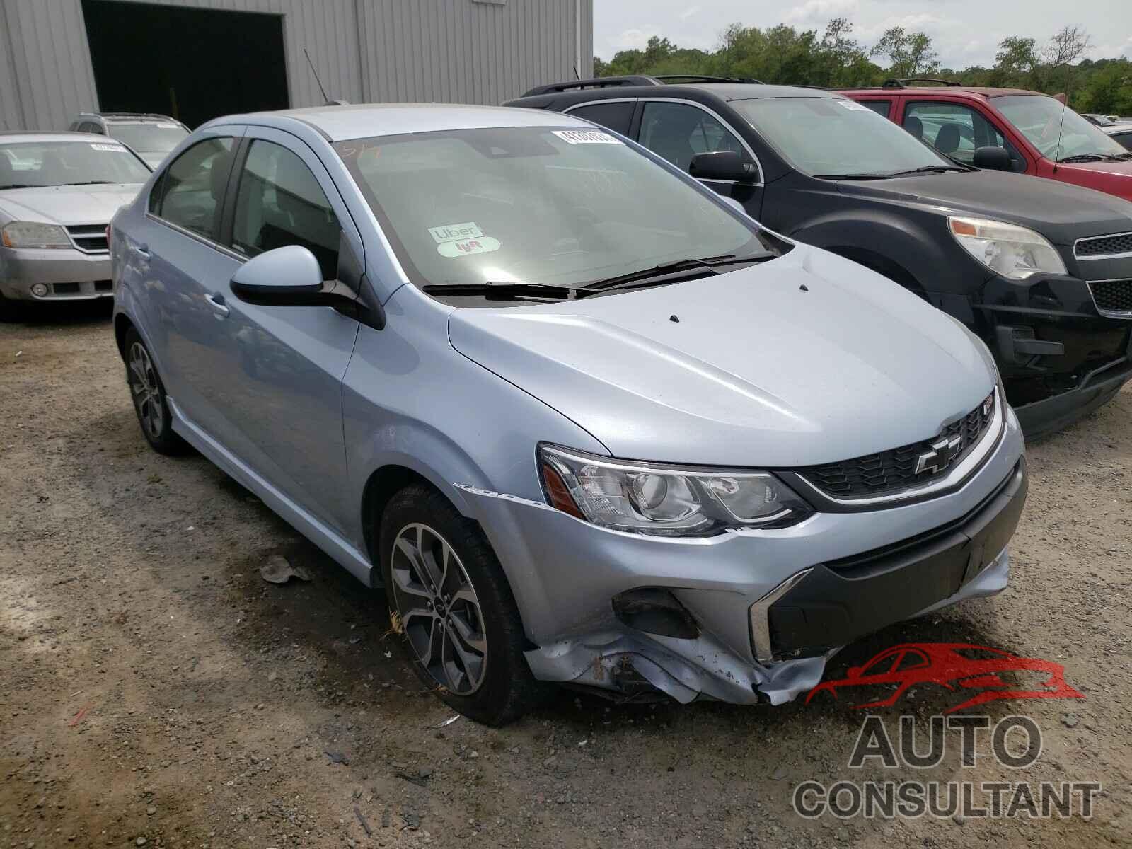 CHEVROLET SONIC 2018 - 1G1JD5SH6J4117836